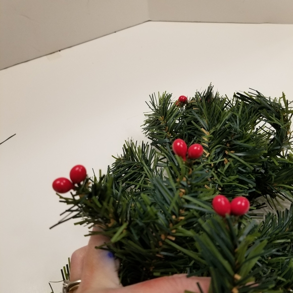 🎄6"x106" Green Evergreen Christmas Thanksgiving Wired Garland Red Berries🎅 - Picture 5 of 7